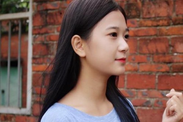 张曼如怎么做到美智迪的创始人假的吧!