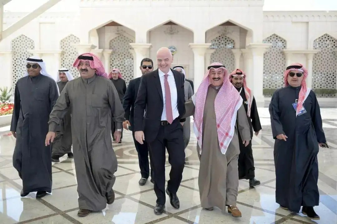 卡塔尔的皇族有多少人？在这里的“达官贵族”有多壕？