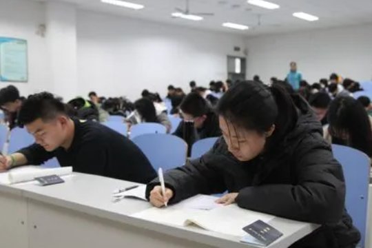 一建建筑成绩合格线标准