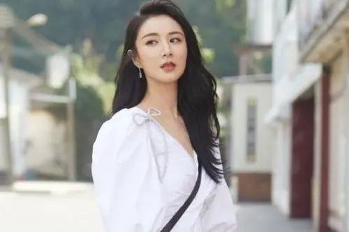 薇娅拒绝妈妈干涉选品，这是为什么？