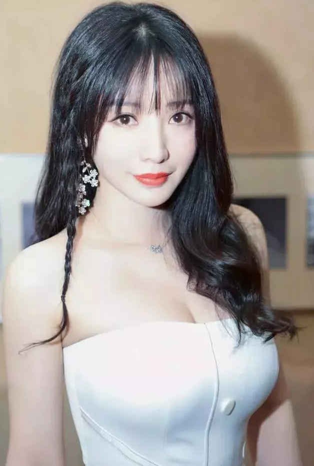 为什么最近几年柳岩销声匿迹了？