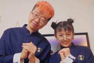 李诞和美女现身街头，摸脸牵手亲密互动，是否在默认婚变传闻？