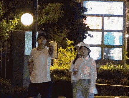 李现女友疑曝光 李现12厘米事件什么梗?