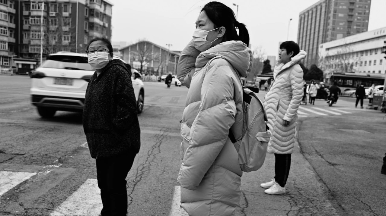 张伯礼说明年开春有望摘口罩，这是否意味着疫情即将结束呢？