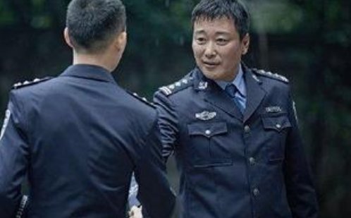 《重生》这部剧和《白夜追凶》相比，差在哪里？