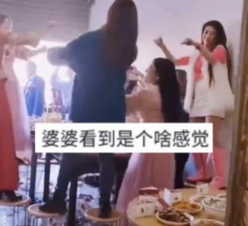 新娘在婚礼现场蹦迪引发全网争议，这种行为出现在婚礼现场合适吗？