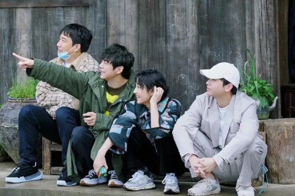 《向往6》收视下跌，黄磊带不动，风头是不是被两位男嘉宾抢走了呢？