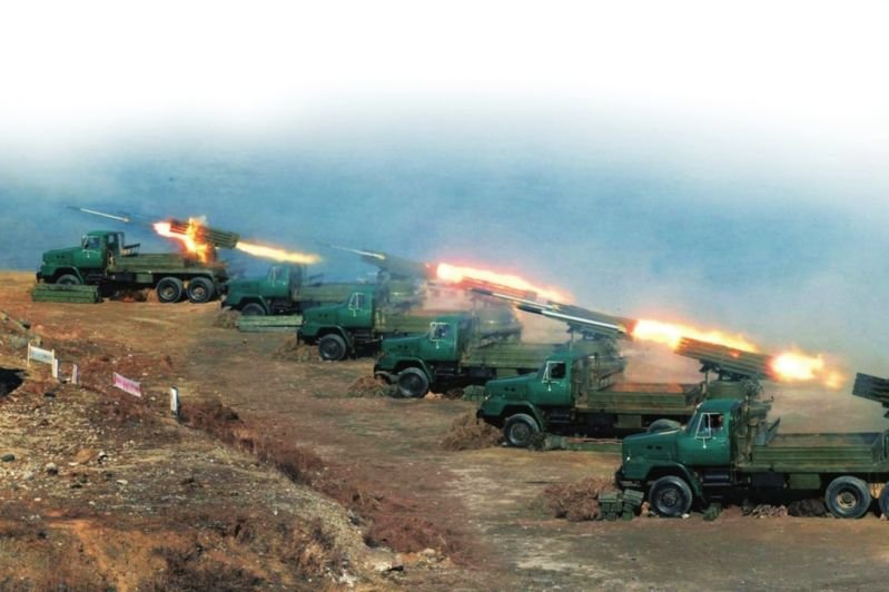 请问：我军炮兵的常用口令“八发极速射”是个什么意思？