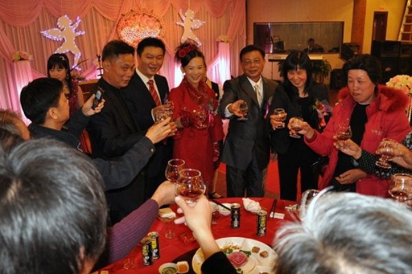 为什么结婚时男方的舅舅要做上席？