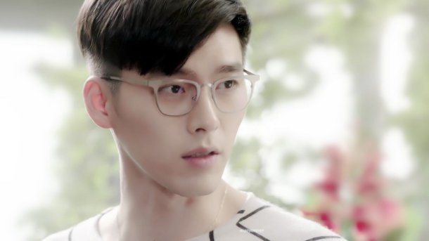 《爱的迫降》大结局,玄彬的脸怎么变了?