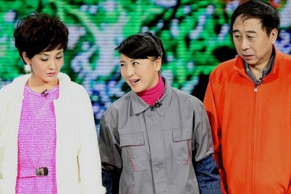 冯巩和闫学晶的关系