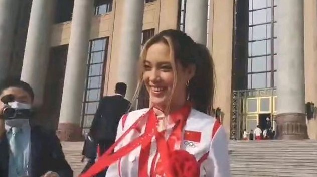 暖心的细节，谷爱凌喜欢吃馅饼都被记住了，这件事说明了什么？