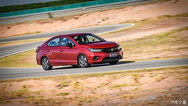 泰国上市的全新锋范City帅爆了，还要什么思域