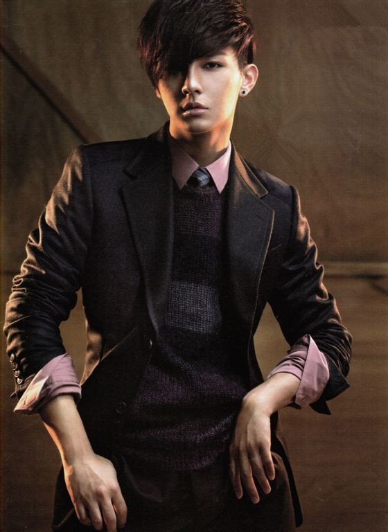 求炎亚纶高清写真照片