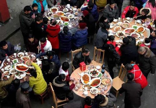 “娘亲舅大”，农村办酒席，为什么舅舅地位要大于叔伯？