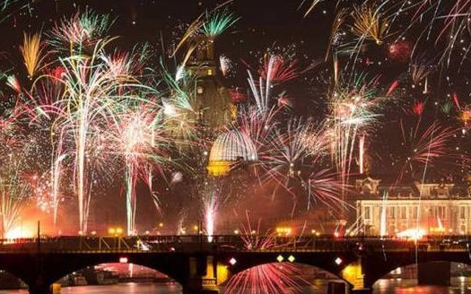 阳历年是12月31还是元旦，是一回事么