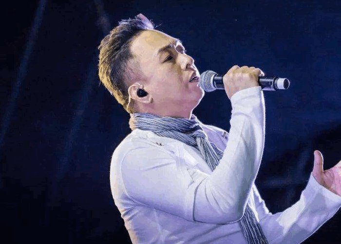 beyond三子中的黄贯中和黄家强之间存在什么样的矛盾导致不再同台？