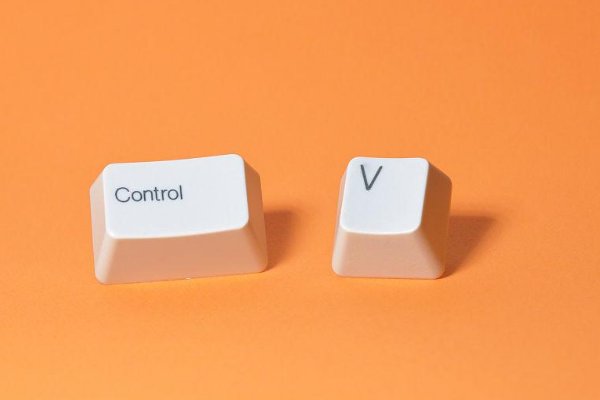 ps中的粘贴快捷键是什么？