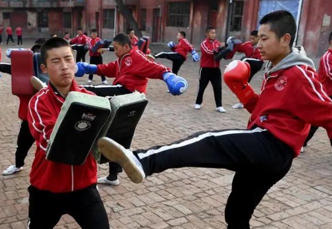 塔沟武校的招生电话是多少？
