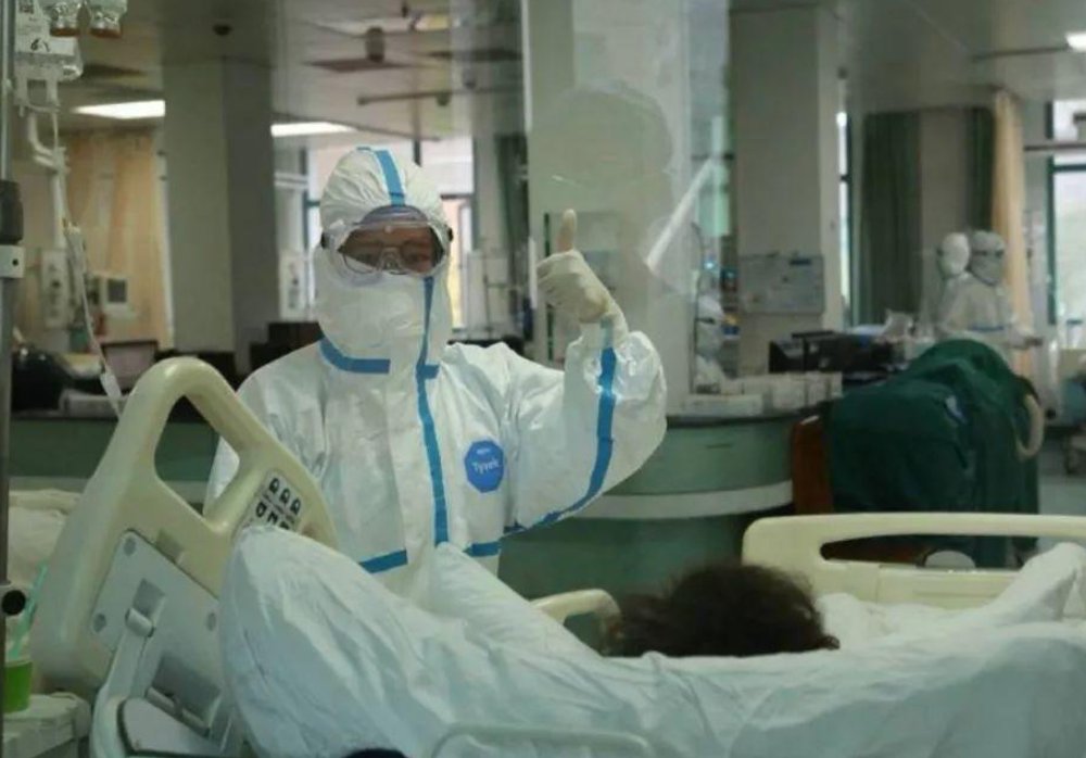 沈阳本次疫情首位确诊患者去世，致其去世的原因是什么？