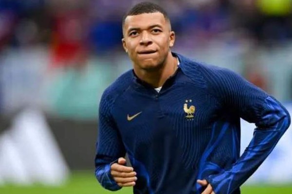 姆巴佩对梅西的评价是什么？