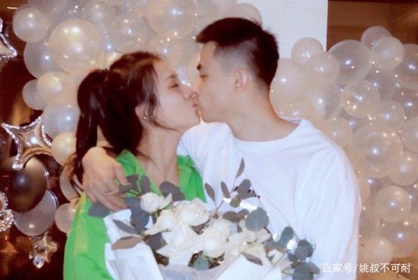 赵继伟求婚成功，中戏校花女友穿旗袍你爱了吗？