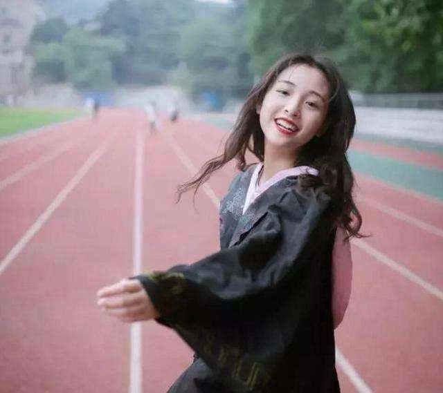 武汉大学有哪些校花?