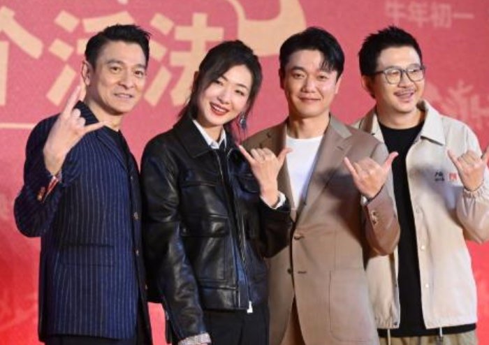 《人潮汹涌》票房破五亿，影片有哪些看点？