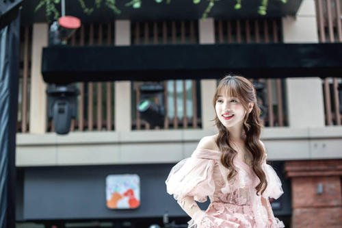 金莎调侃自己凭实力单身，为何金莎和盛况最终也没能走到一起？