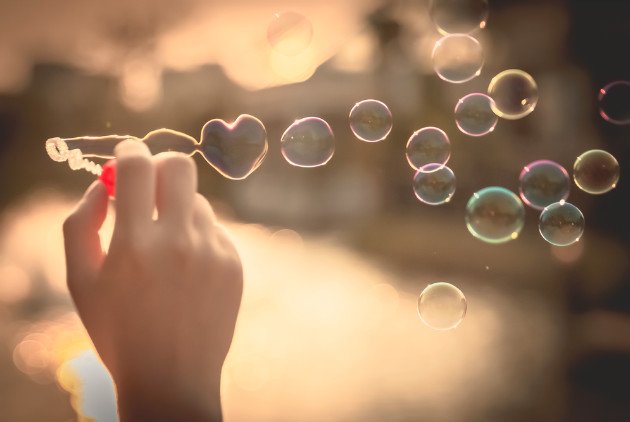 我喜欢一个女孩子,可是她不喜欢我,我该怎么办?