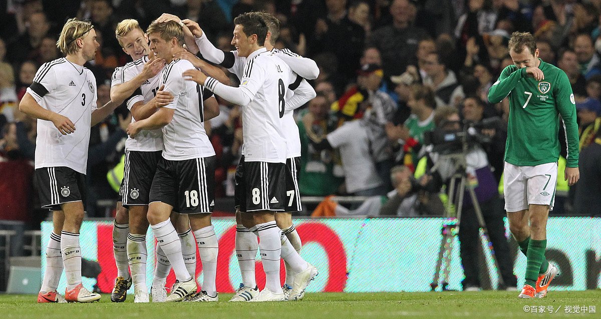 22-23 赛季英超曼联 2:1 利物浦，如何评价这场比赛？