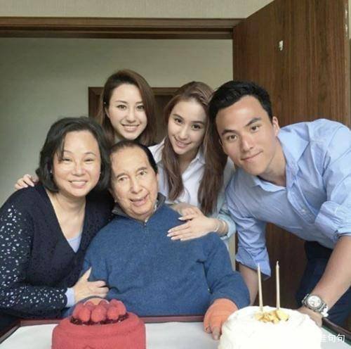 何鸿燊最疼爱的小女儿何超云是谁的孩子