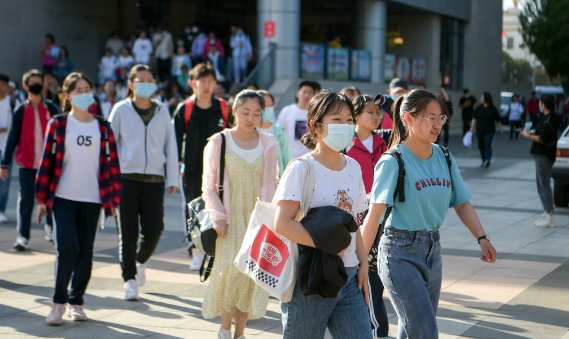 湖南23年高考数学难度大吗