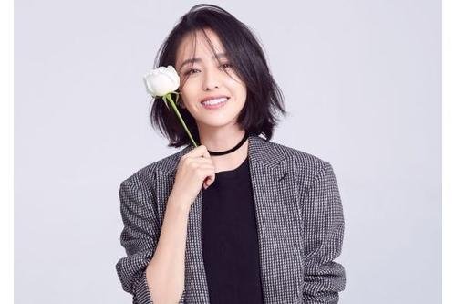 佟丽娅登上事业高峰，是老公陈思成耗财捧红的吗？