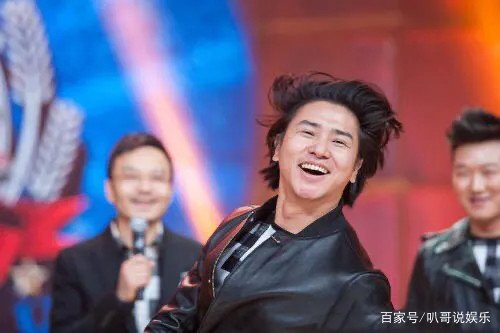 曾是爆火主持,被郭德纲收为徒弟,如今沦为路人,欧弟犯了什么圈内大忌?