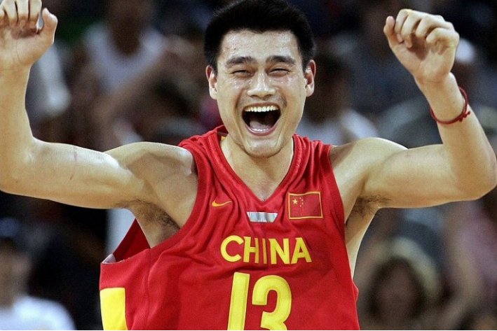 姚明年薪多少亿人民币