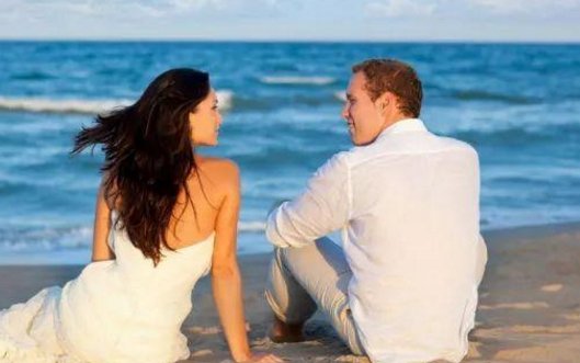 你觉得那些闪婚靠谱吗？你能接受闪婚吗？