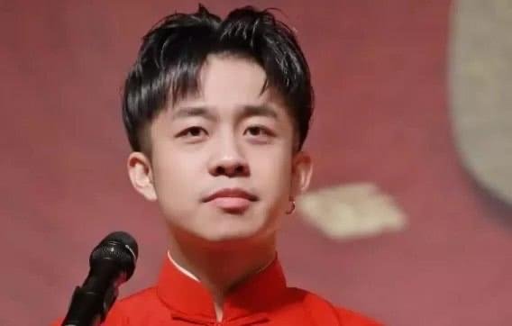 德云社烧饼官宣拆队，这是怎么回事？