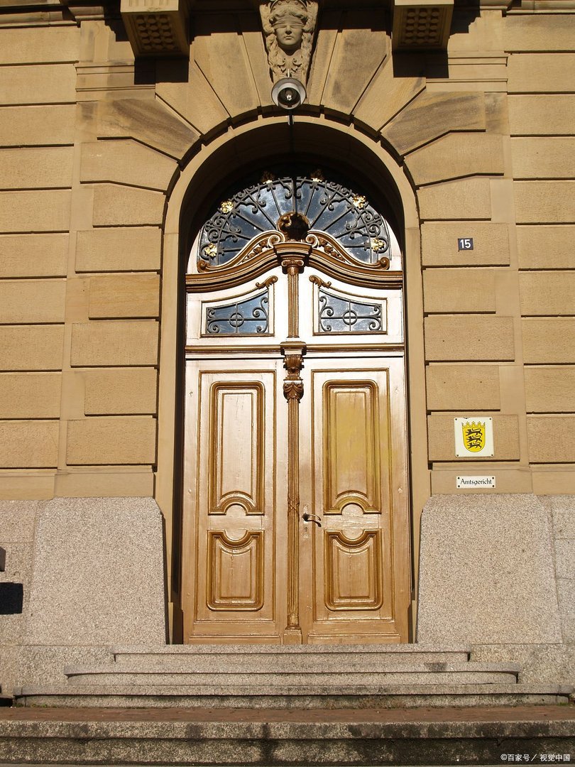 一全职太太离婚获12万家务补偿金，法院判决的依据是什么？