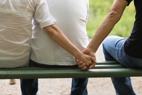 发现40多的老妈出轨了怎么办