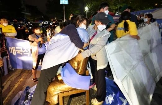 韩国保守团体与反日团体发生冲突,这究竟是两个怎样的团体?