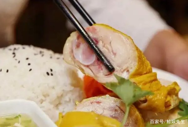 新加坡国菜海南鸡饭告急，这道菜对该国的重要性有哪些？