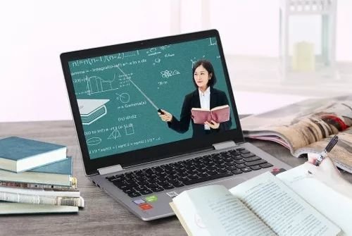 上高二的女儿说数学老师网课都不教课，该如何跟学校反映一下？