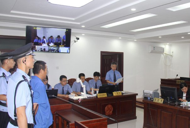 重庆姐弟被抛坠案中，哪些细节值得关注？