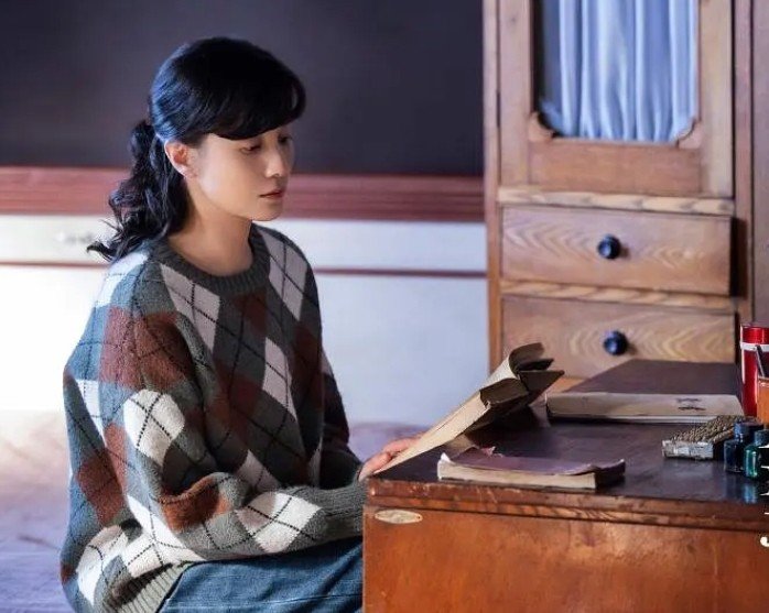 人世间片尾曲是谁唱的