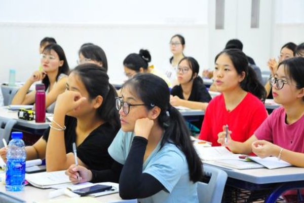 浇的拼音组词部首