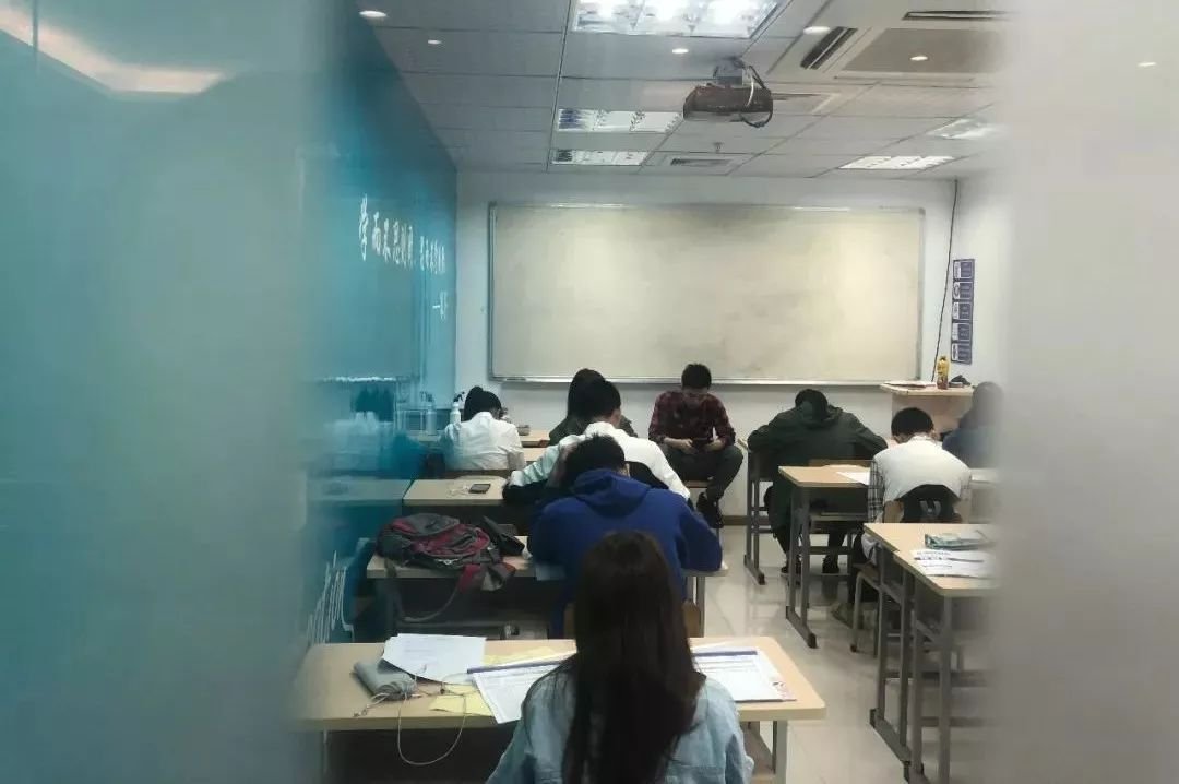 新东方、蓝天被中消协点名，校外培训存在哪些乱象？