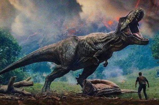 侏罗纪世界和侏罗纪公园是什么关系。