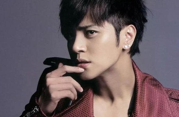 疯狂的粉丝行为包括哪些？