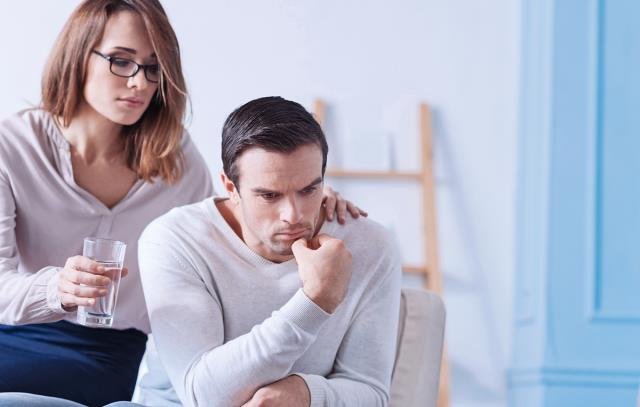 两人的爱情中，如果出现第三者该怎么办？